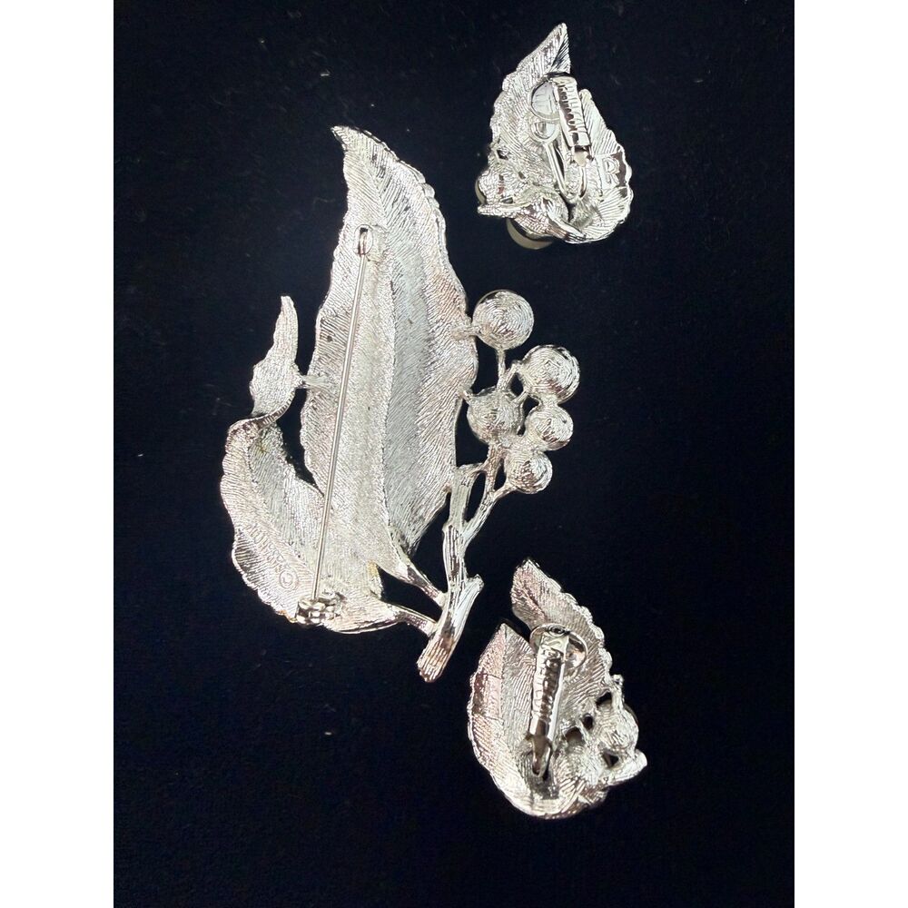 Vintage 1963 Sarah Coventry Silvery Splendor Brooch & Earrings Set - Picture 4 of 10